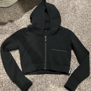 P’tula cropped jacket with hood